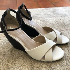 Black & white wedge heels